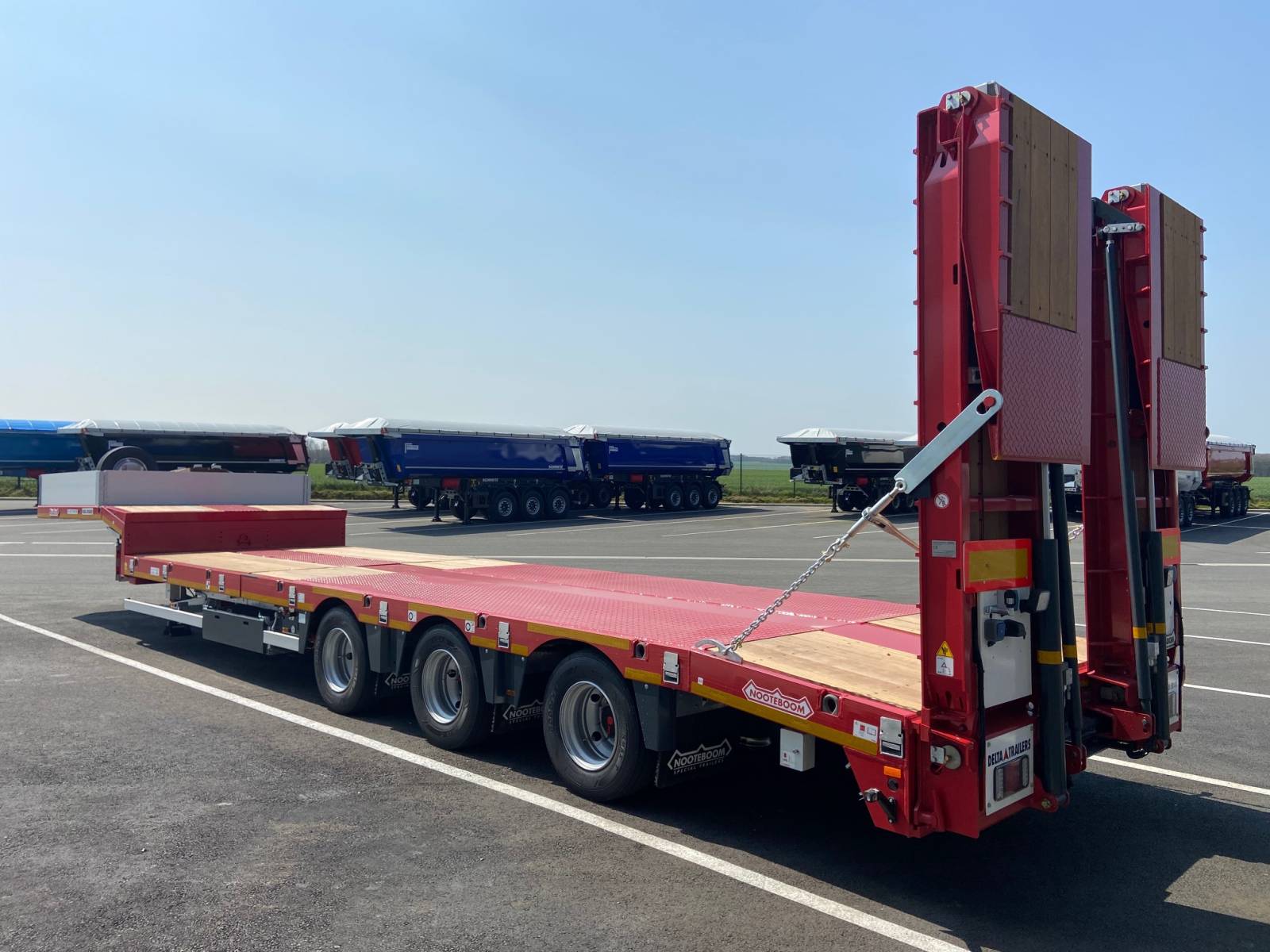 Obtenir un devis pour l’achat d’un semi-remorque porte-engins pour transport de machines agricoles ou de chantier à Annemasse en Haute Savoie 74
