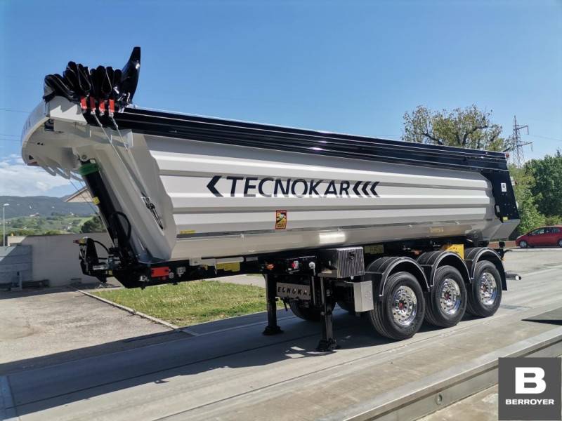 Magasin de semi remorque citerne pulvérulante pour transport de poudres véhicule neuf en leasing à Chambéry en Savoie 73