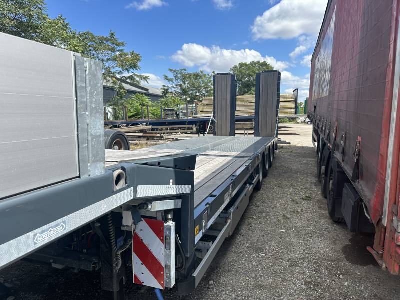 Location de porte-engins Nooteboom pour les projets de construction à Lyon et en Rhône-Alpes