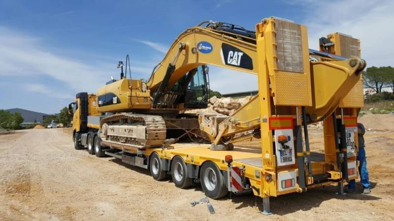 Recherche de la gamme OSDS de porte engin 3 essieux de Nooteboom à vendre ou à louer à Lyon et en Rhône-Alpes ? MSRA vous offre des options